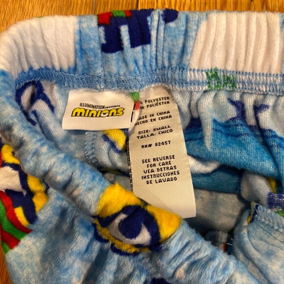 Minions Despicable Me Winter Christmas Holiday Fleece Pajama Pants Small NWT - Picture 6 of 7